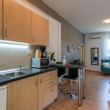 アパート Sara ザダル