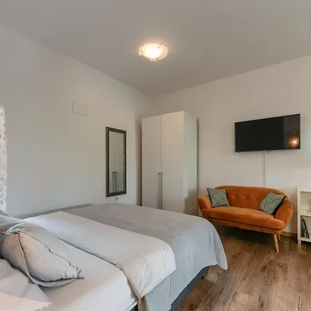 公寓 萨拉住宿旅馆