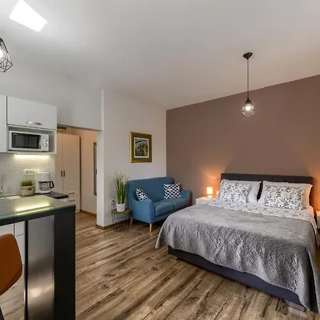 萨拉住宿旅馆 公寓 扎达尔