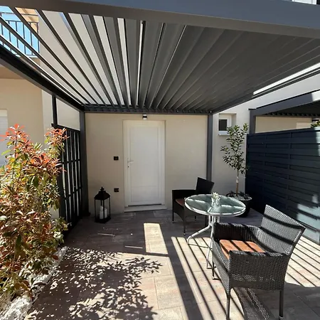 萨拉住宿旅馆 公寓 扎达尔