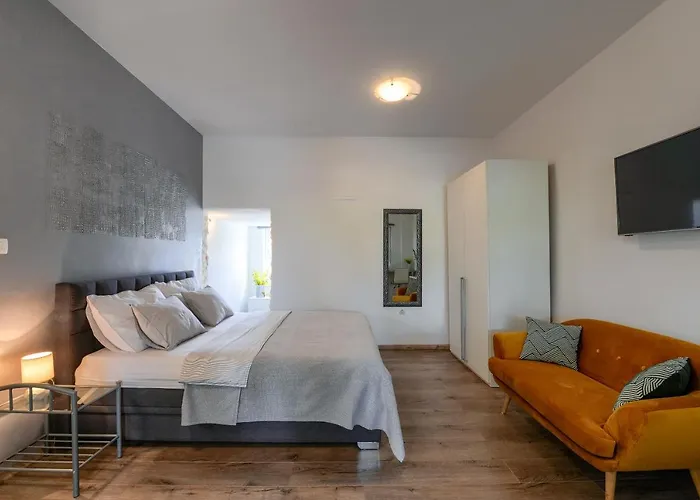 萨拉住宿旅馆 * 扎达尔